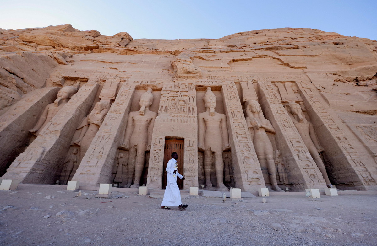 Day tour to Abu Simbel from Aswan by flight