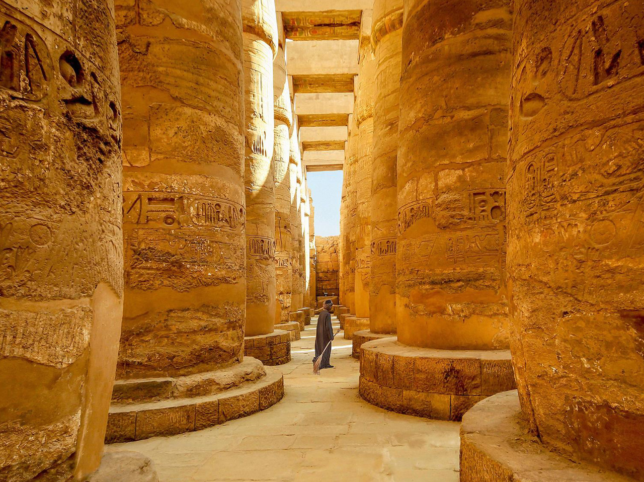 Day trip from Cairo to Luxor by flight