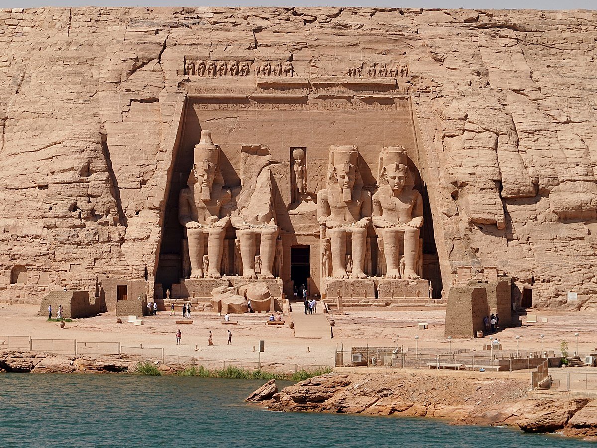 Day tour to Abu Simbel from Aswan by a private car