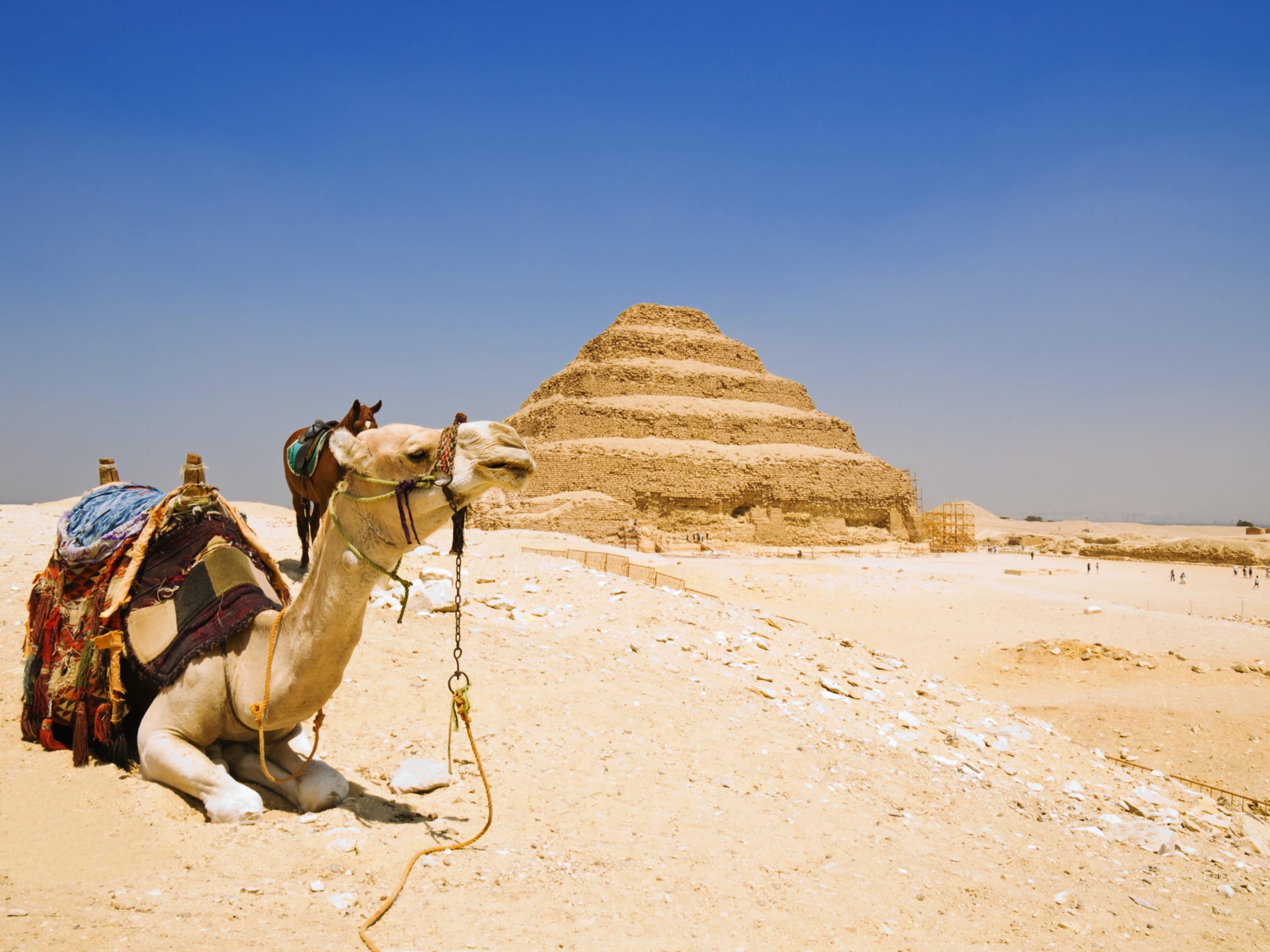 Day tour to Giza Pyramids, Memphis city and Sakkara