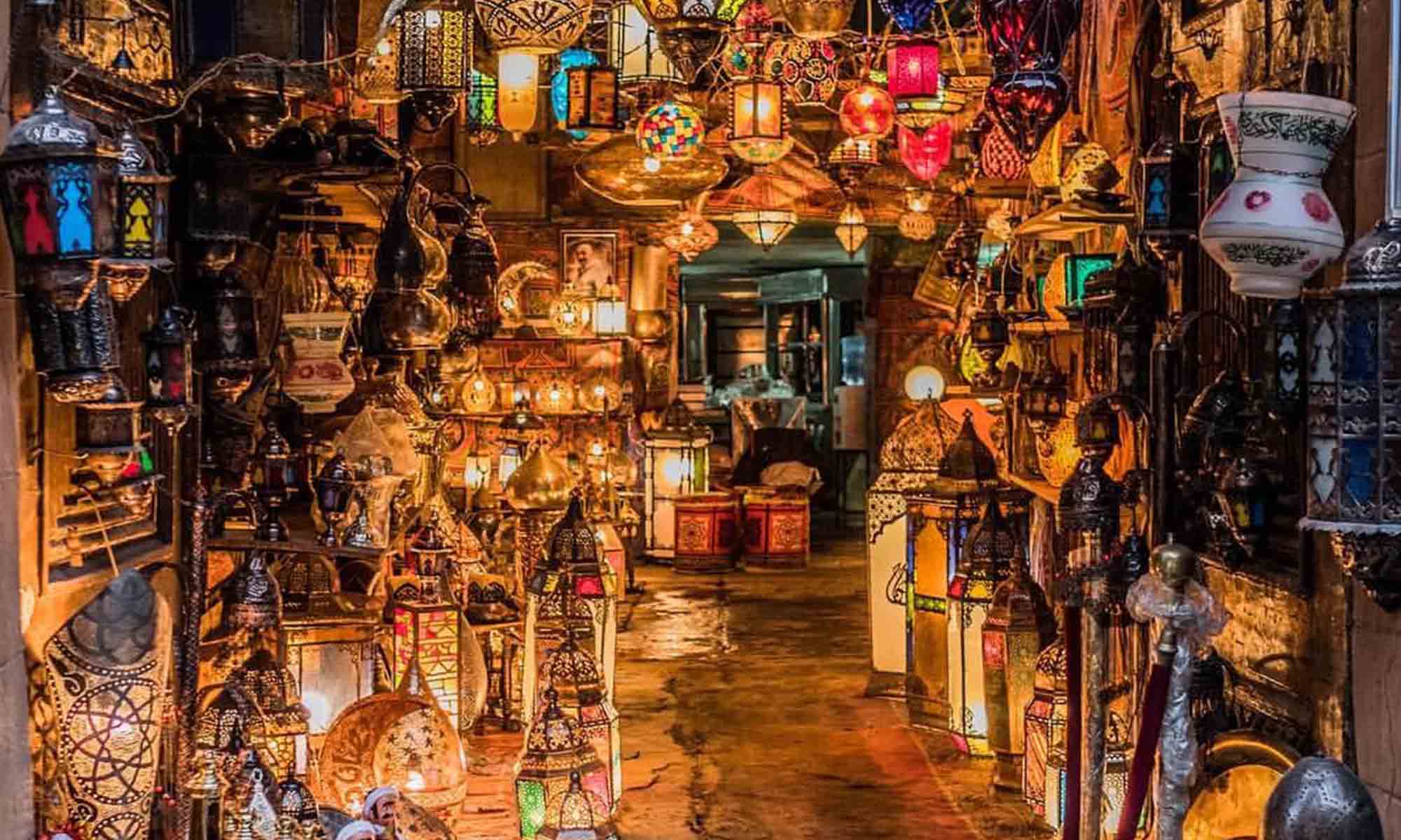 Day Tour to Pyramids of Giza, Egyptian Museum and Khan Elkhalili Bazzar